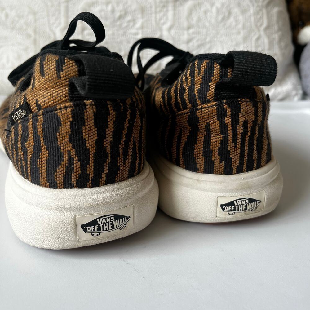 Vans UltraRange Knit Comfort Lace Up Sneaker Tiger Animal Stripes 7.5/ 9 - Picture 4 of 6